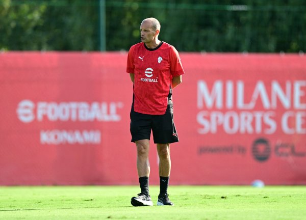 Allegri: S-Jimenez có thể giúp Milan, và thất bại ở vòng cuối cùng khiến chúng tôi tập trung và nghi