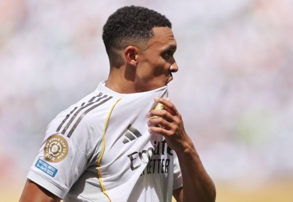 Haman: Arnold sẽ chơi cho Real Madrid ở Champions League, hy vọng anh ấy có thể có được một phép lịc